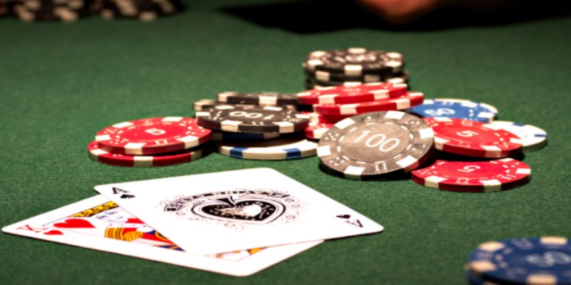Siêu phẩm Poker Texas Hold'em AE888 cuốn hút